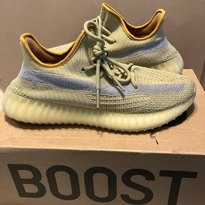 Yeezy 350 Boost V2